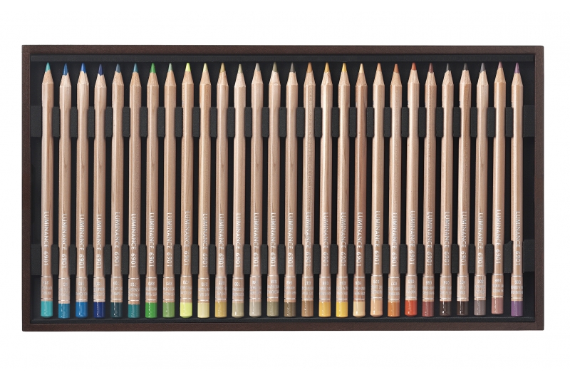 Coffret cadeau en bois de 76 crayons de couleurs LUMINANCE 6901.