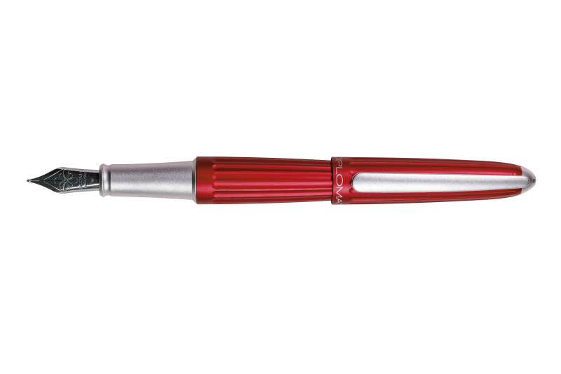 Stylo-plume AERO rouge - plume medium.