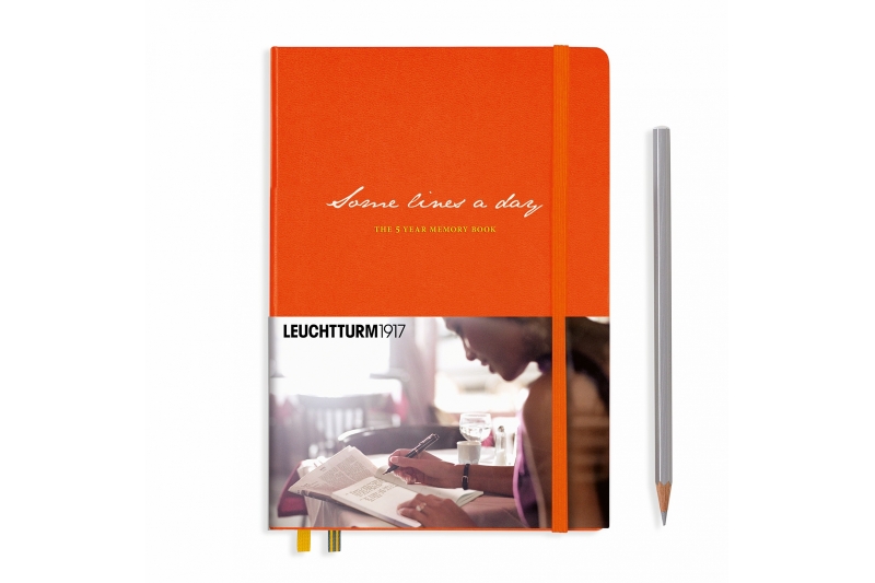 Journal sur 5 ans - 145 x 210 - 356 pages blanches - orange